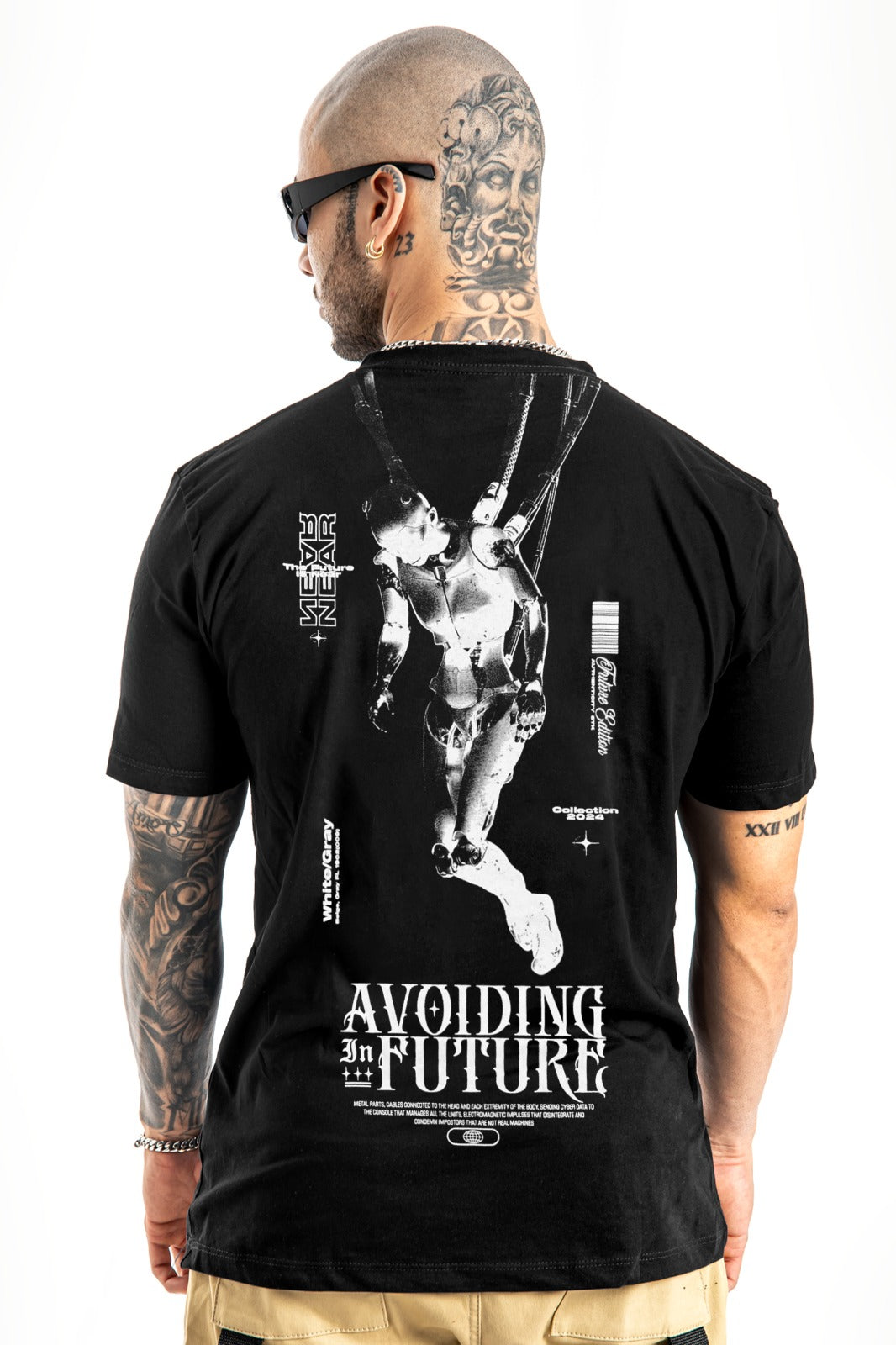 Camiseta Negra Avoiding Future