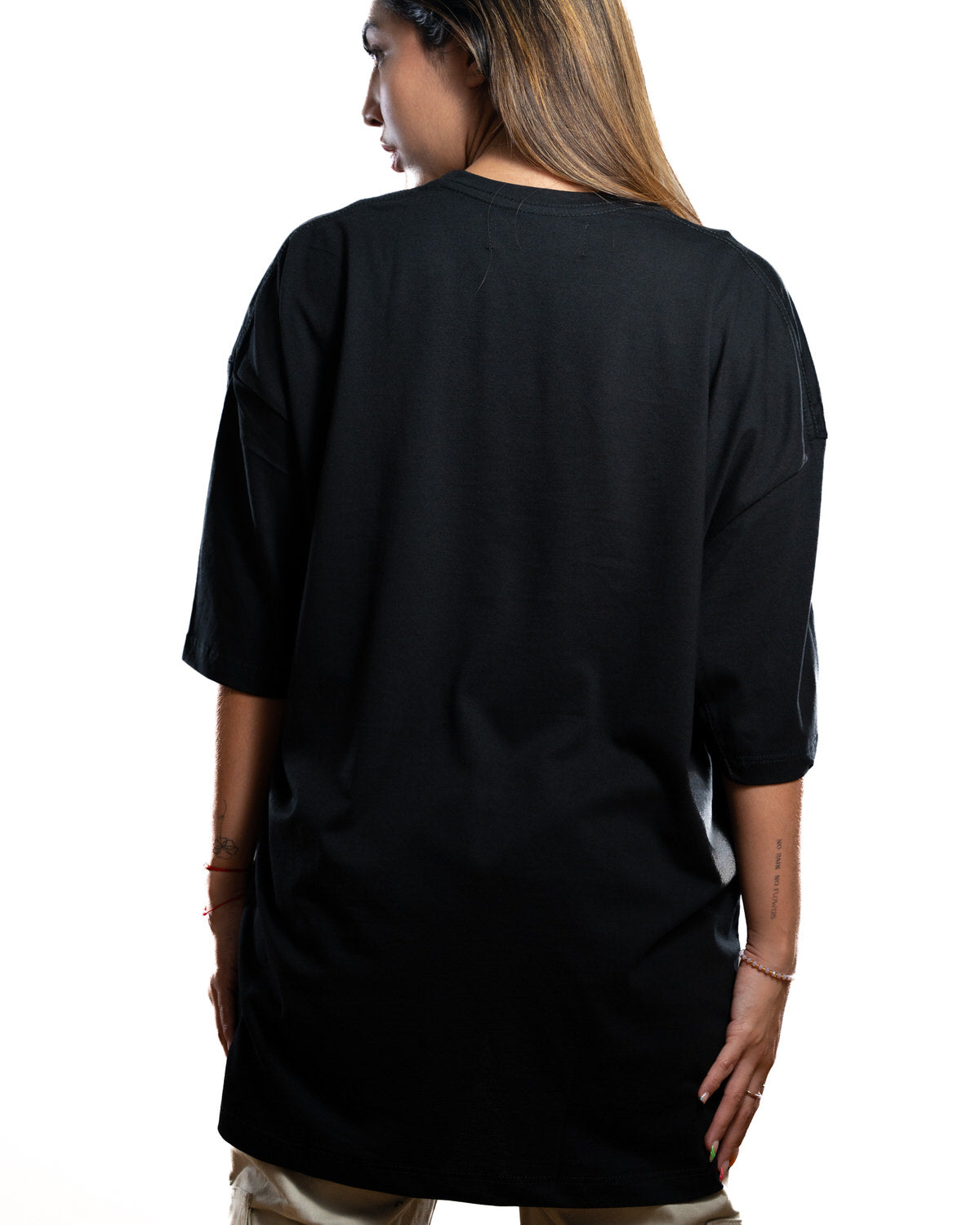 Oversize Básica Negra alto gramaje