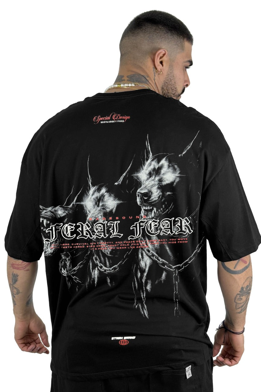 Oversize Negra Feral Fear Dog Alto Gramaje