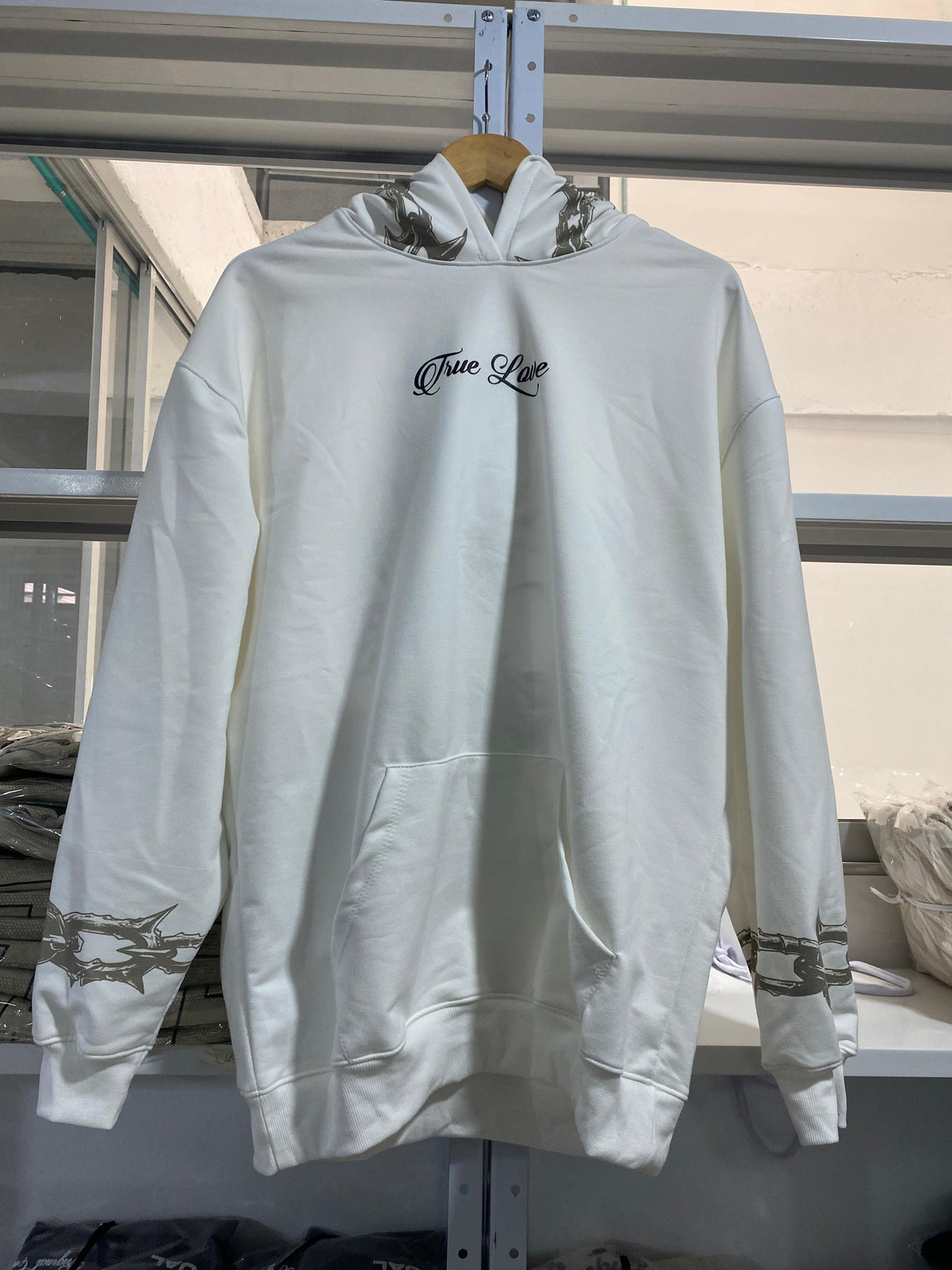 Buzo Capucha Blanco True Love