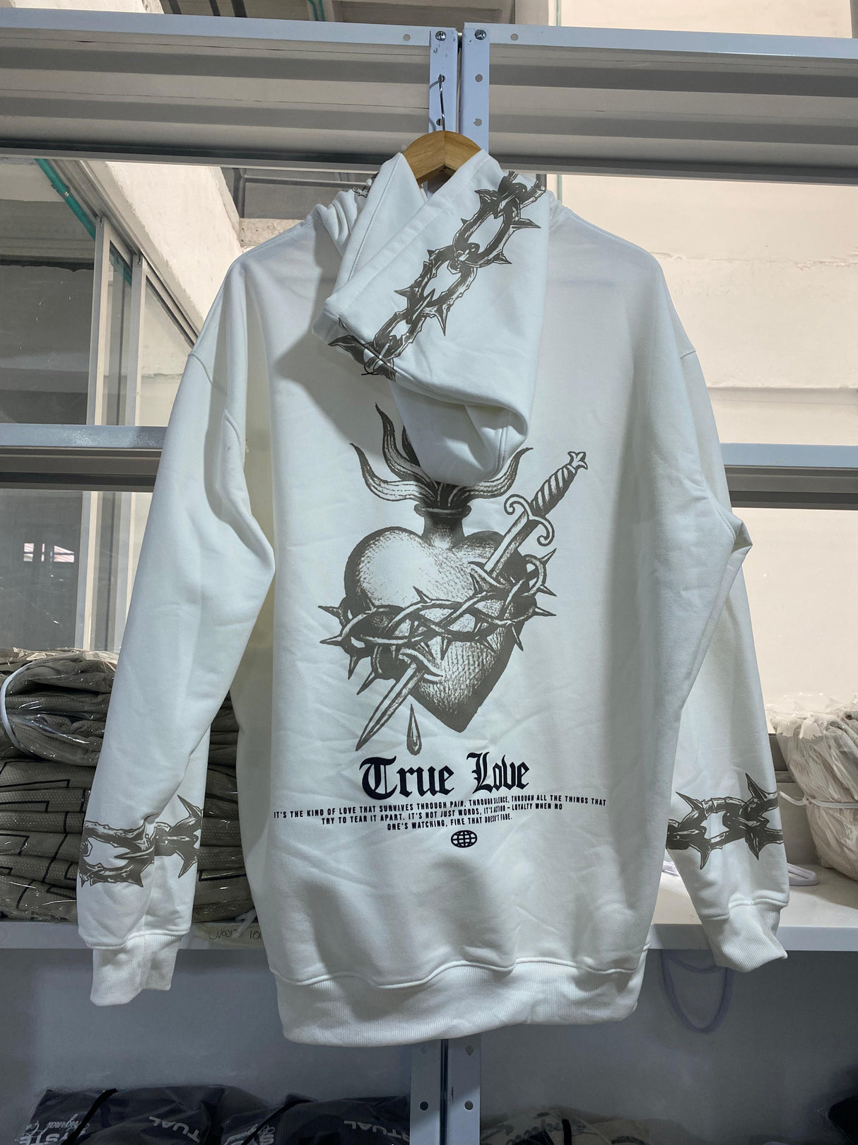 Buzo Capucha Blanco True Love