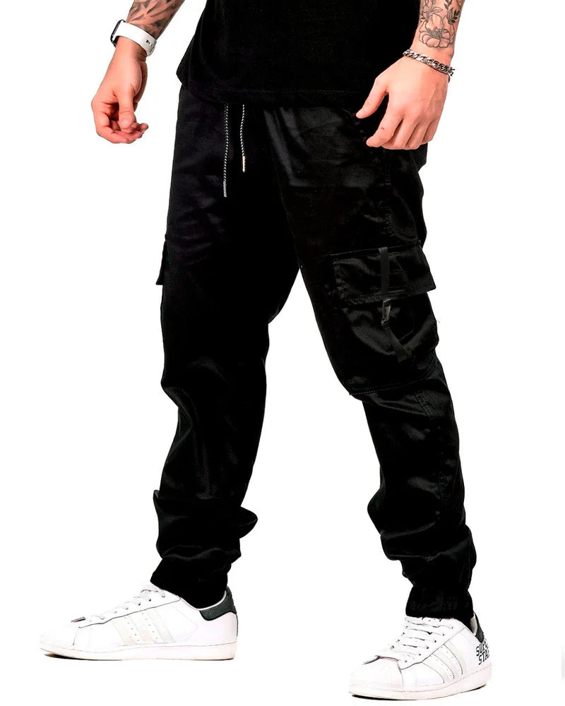 Jogger negro cargo bolsillos cinta