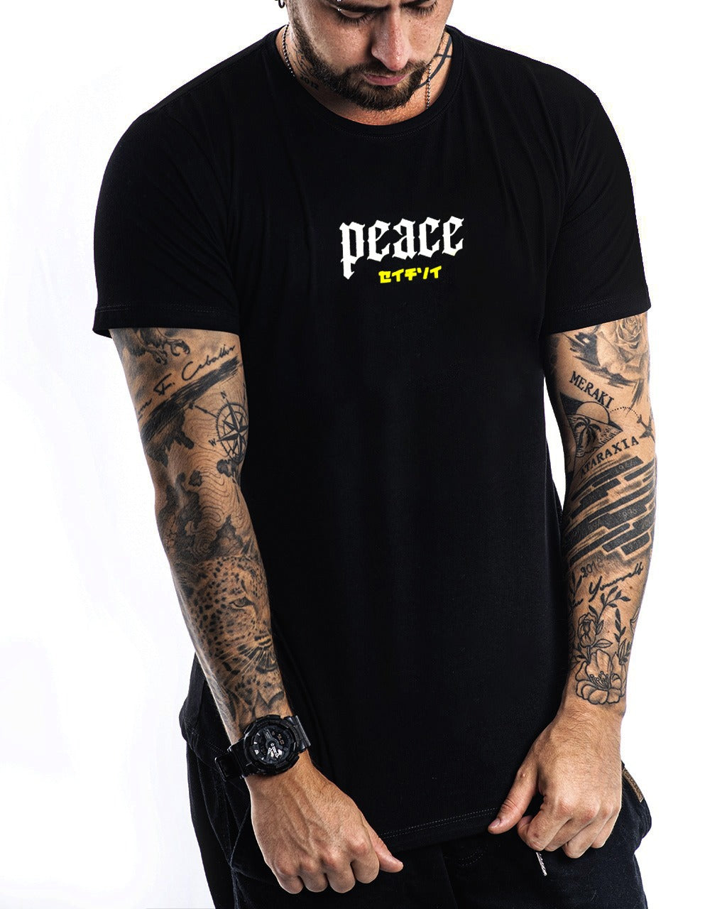 Camiseta negra peace