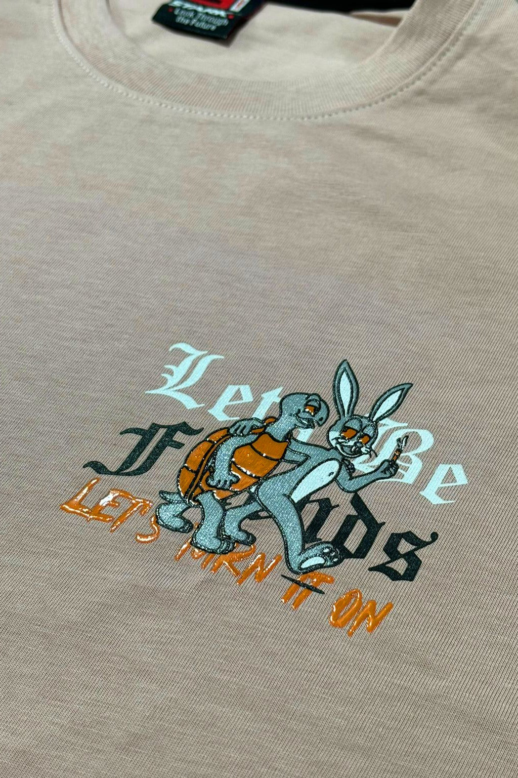 Oversize alto gramaje rosado lets be friends