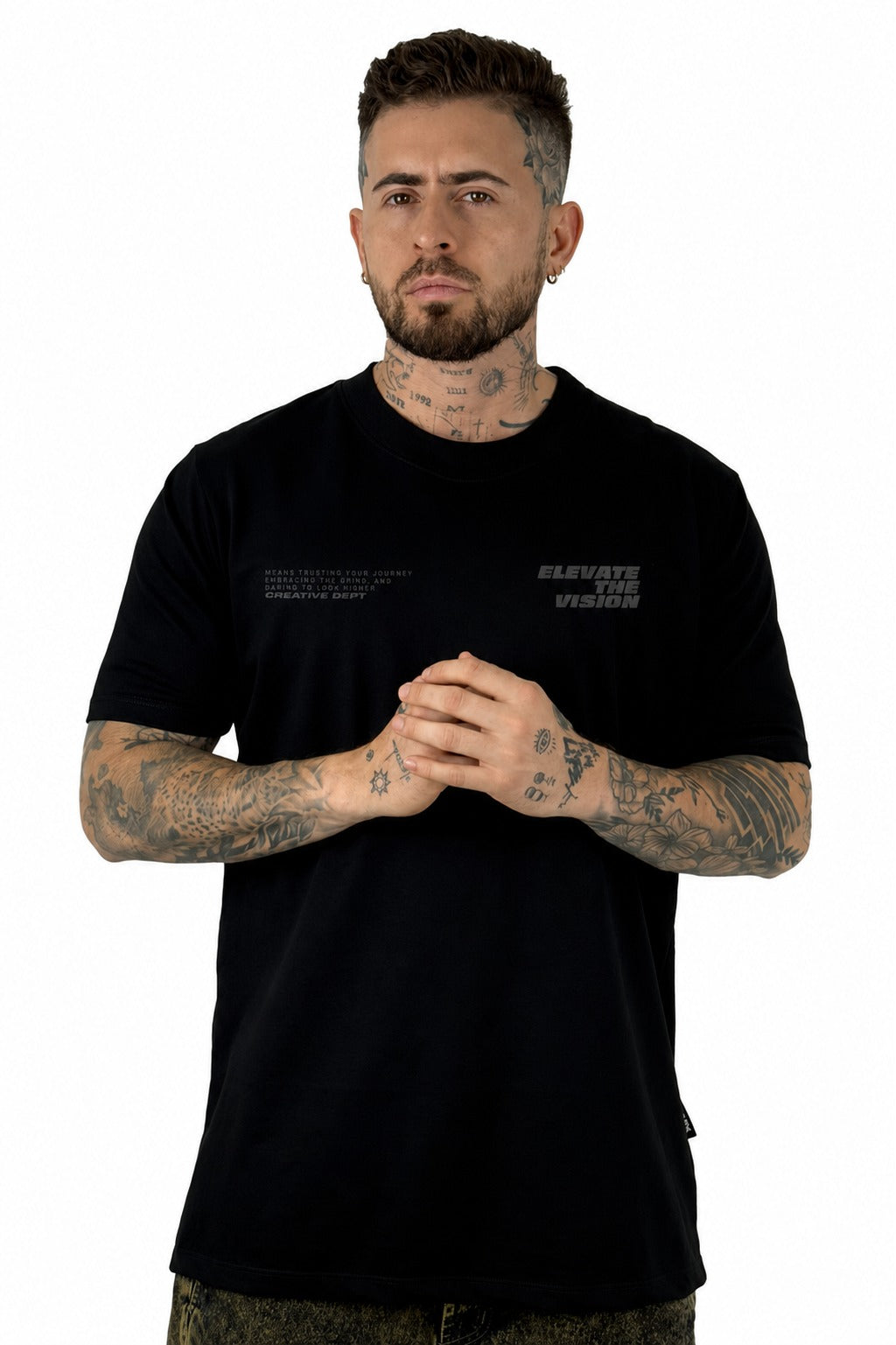 Camiseta Negra Elevate The Vision Alto Gramaje