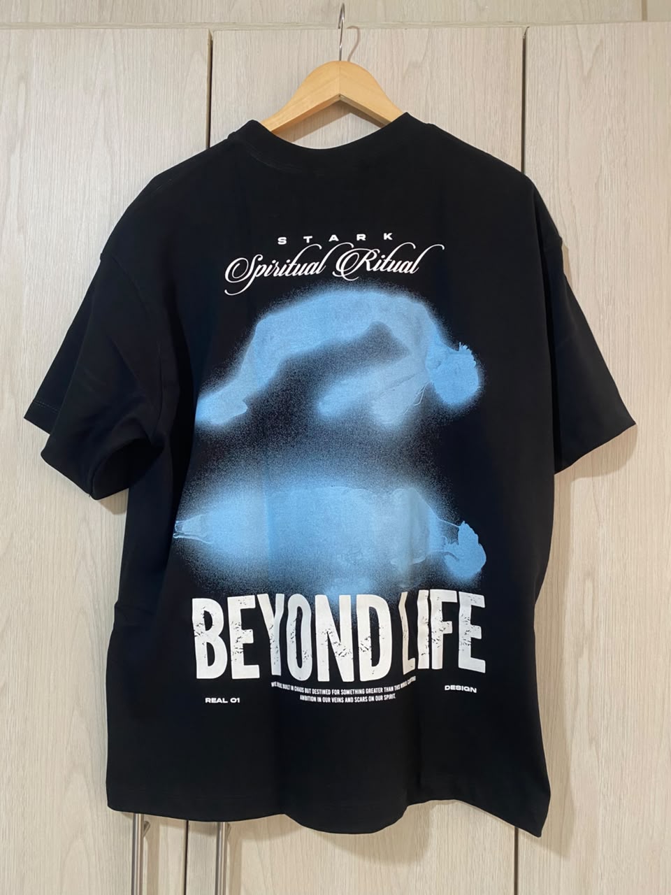 Oversize Negra Beyond Life Alto Gramaje