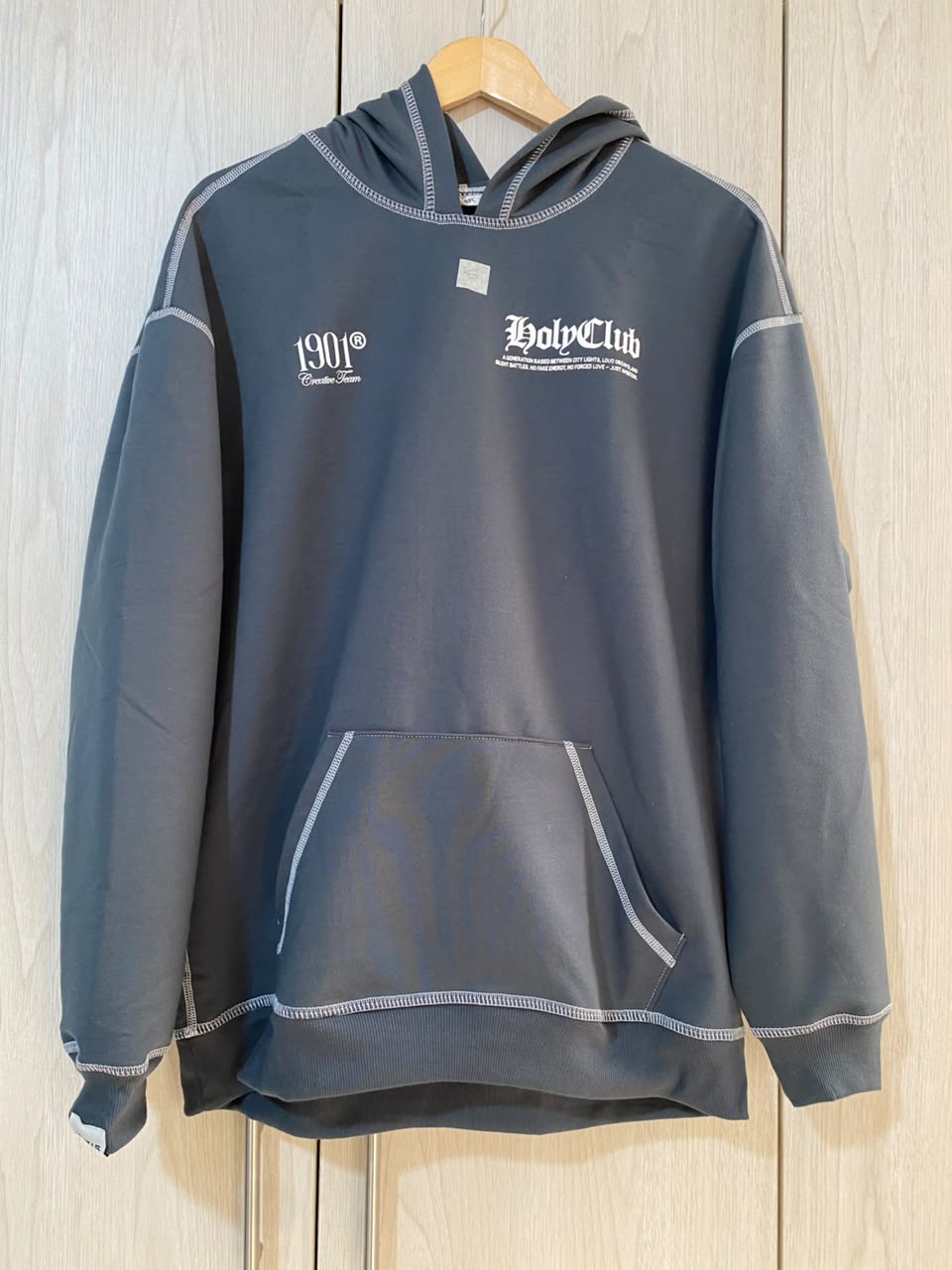 Buzo Capucha Gris Holy Club