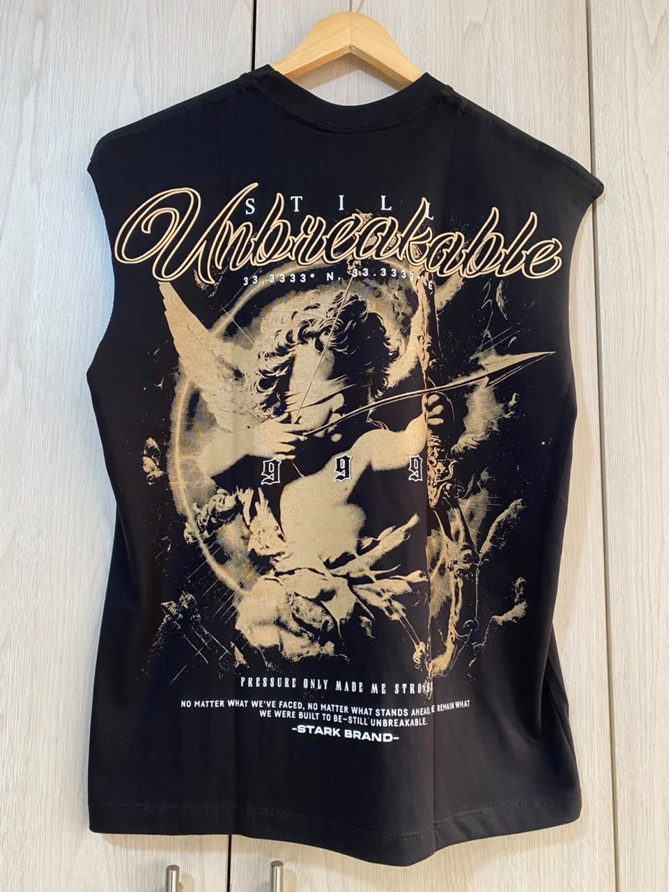 Camisilla Negra Still Unbreakable Alto Gramaje