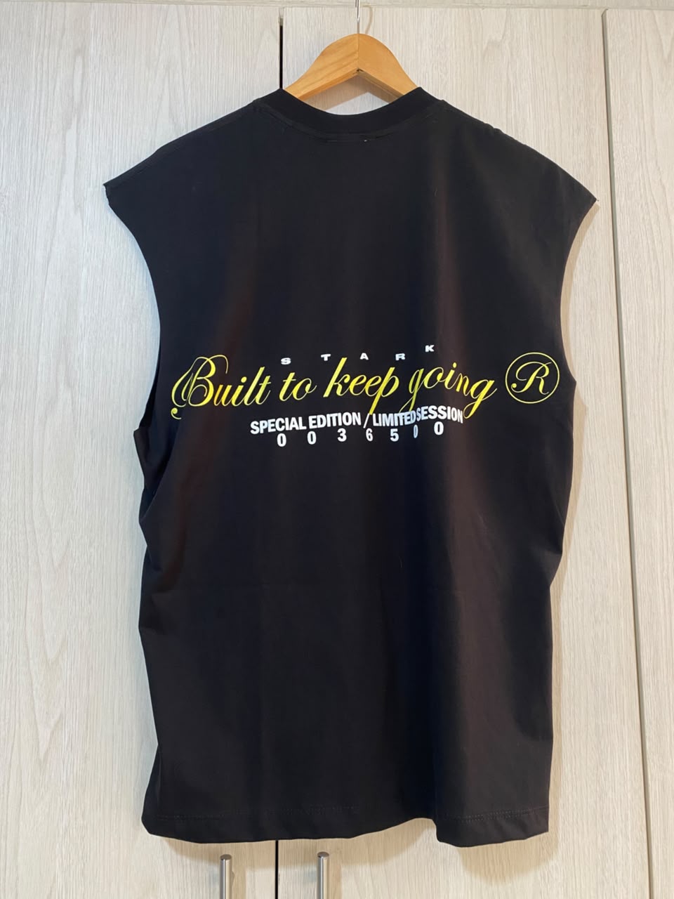 Camisilla Negra Gladiador Unstoppable Alto Gramaje
