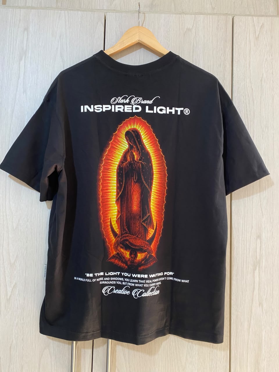 Oversize Negra Inspired Light Alto Gramaje