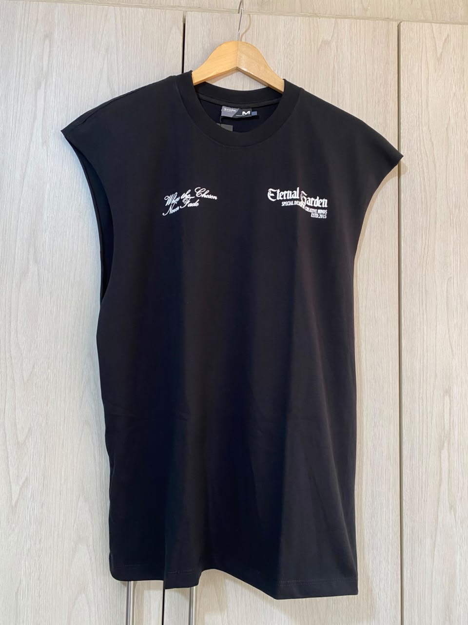 Camisilla Negra Eternal Garden Alto Gramaje