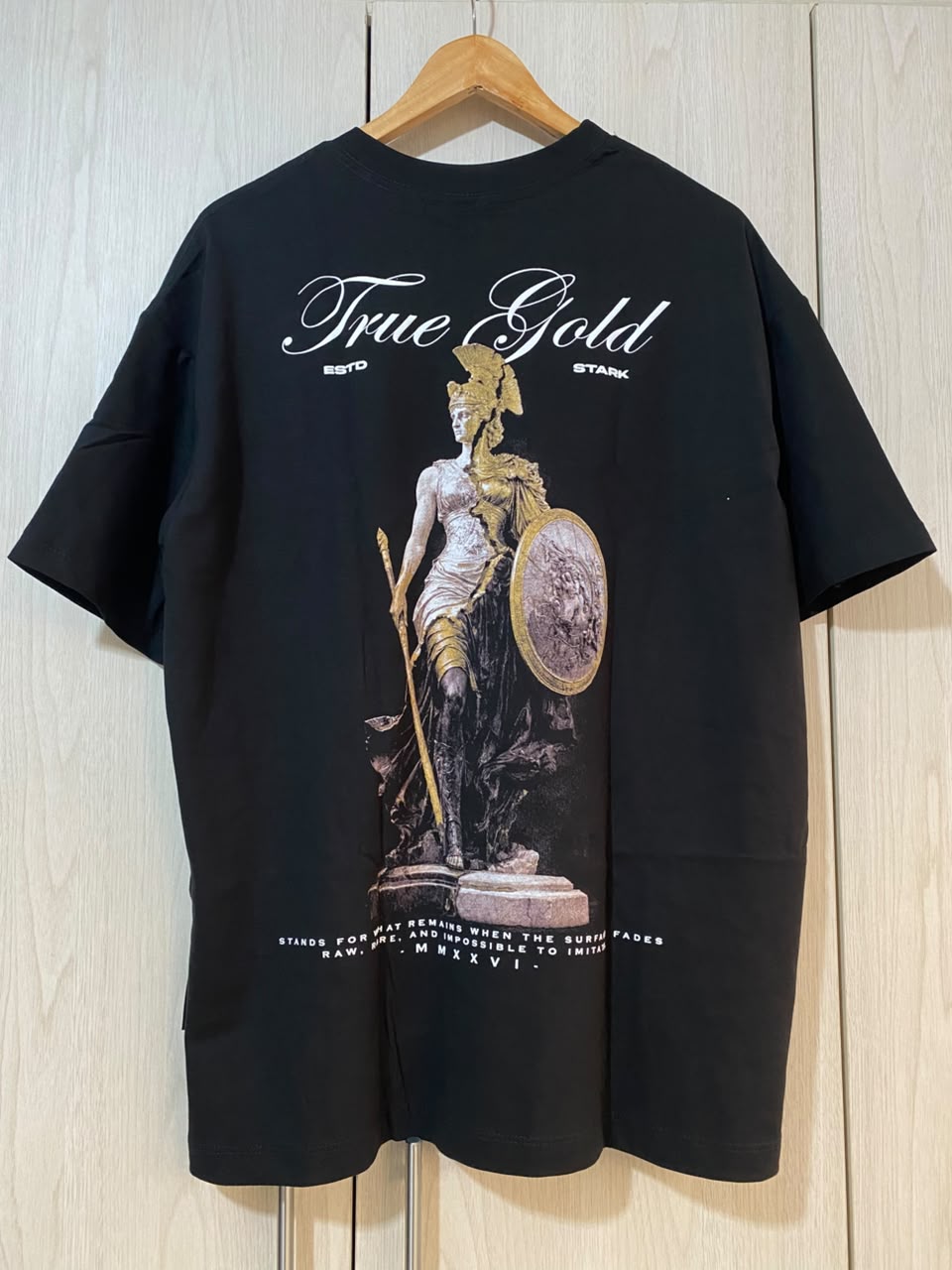 Oversize Negra True Gold Alto Gramaje