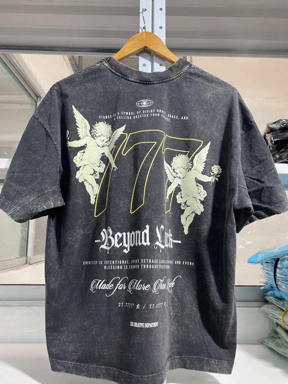 Oversize Sky Negra Beyond 777