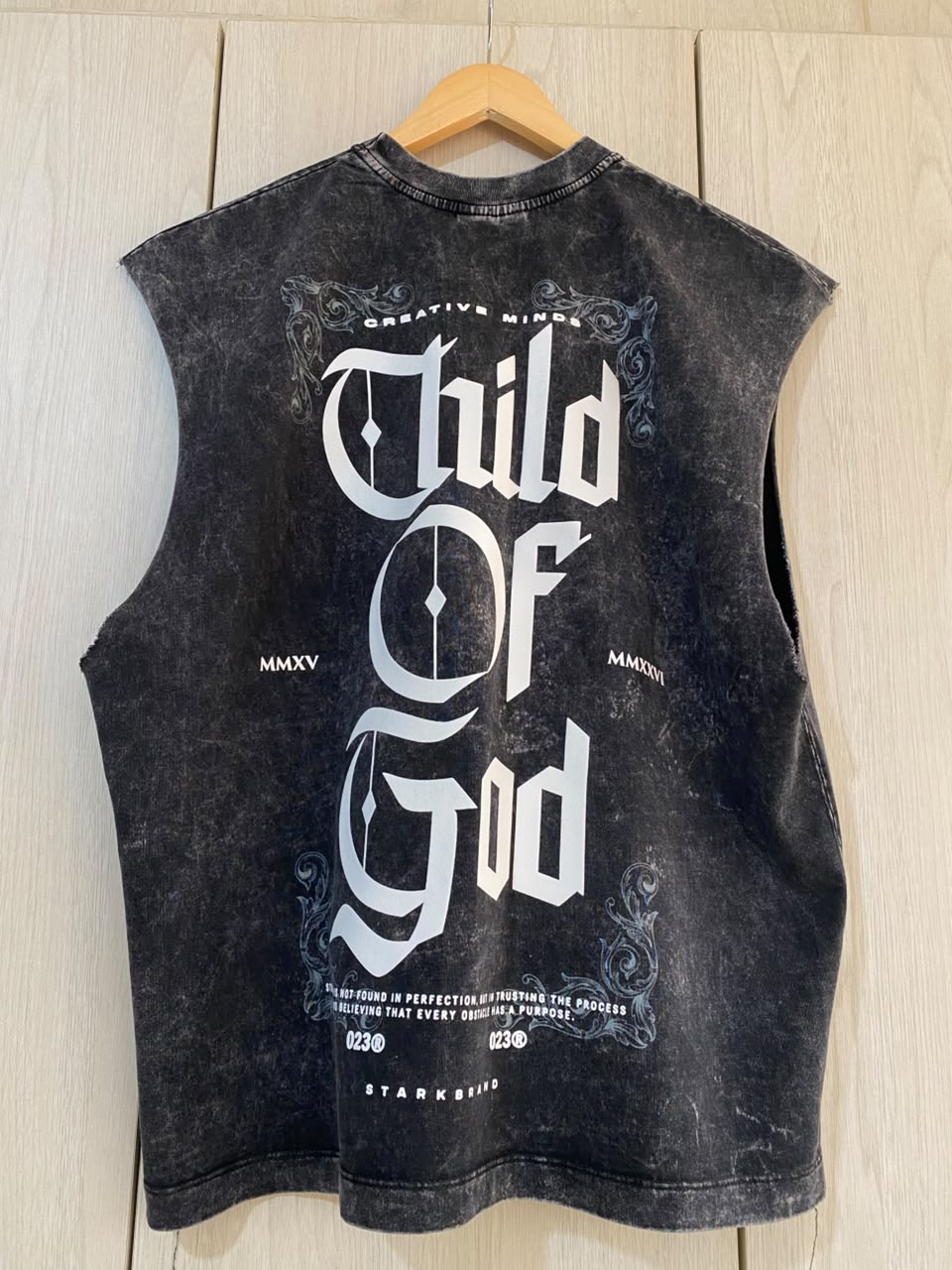 Camisilla sky Negro Child Of God Boxy Fit