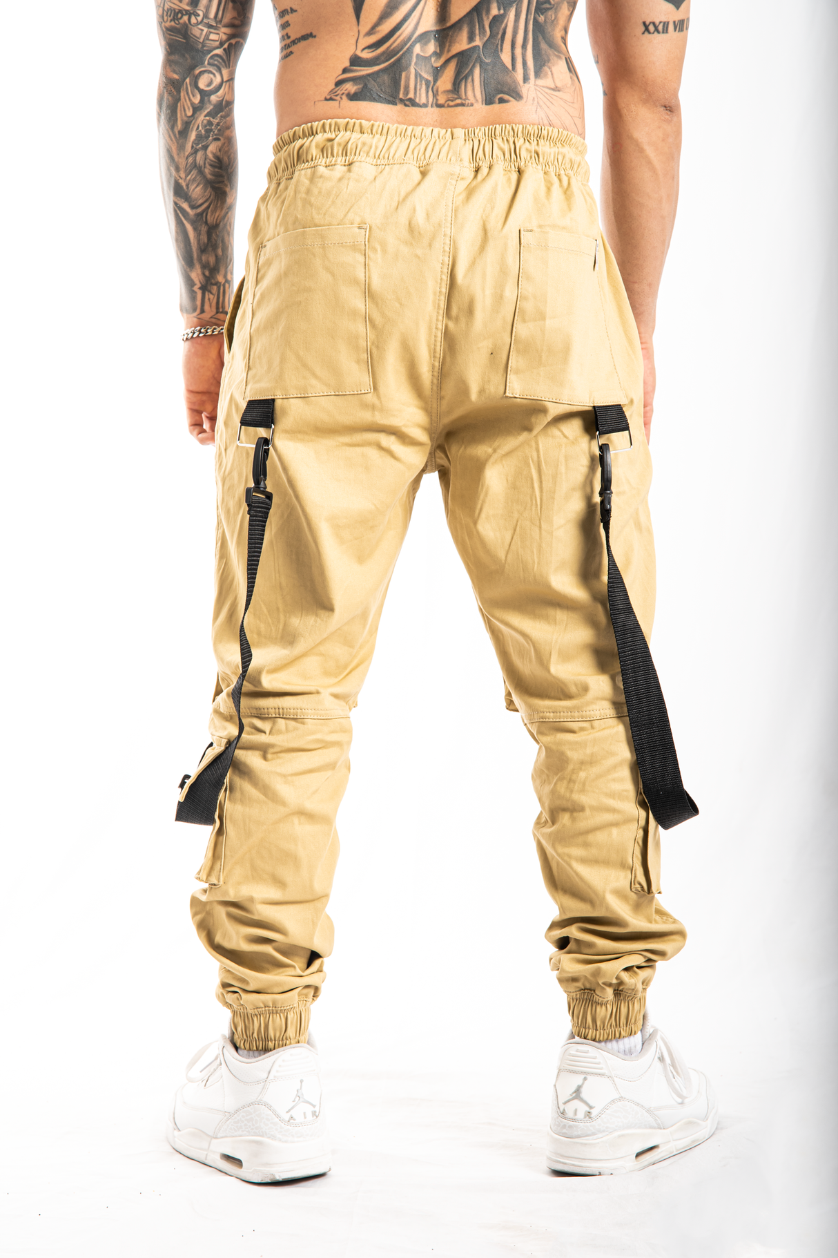 Jogger Beige 4 Bolsillos Tiras