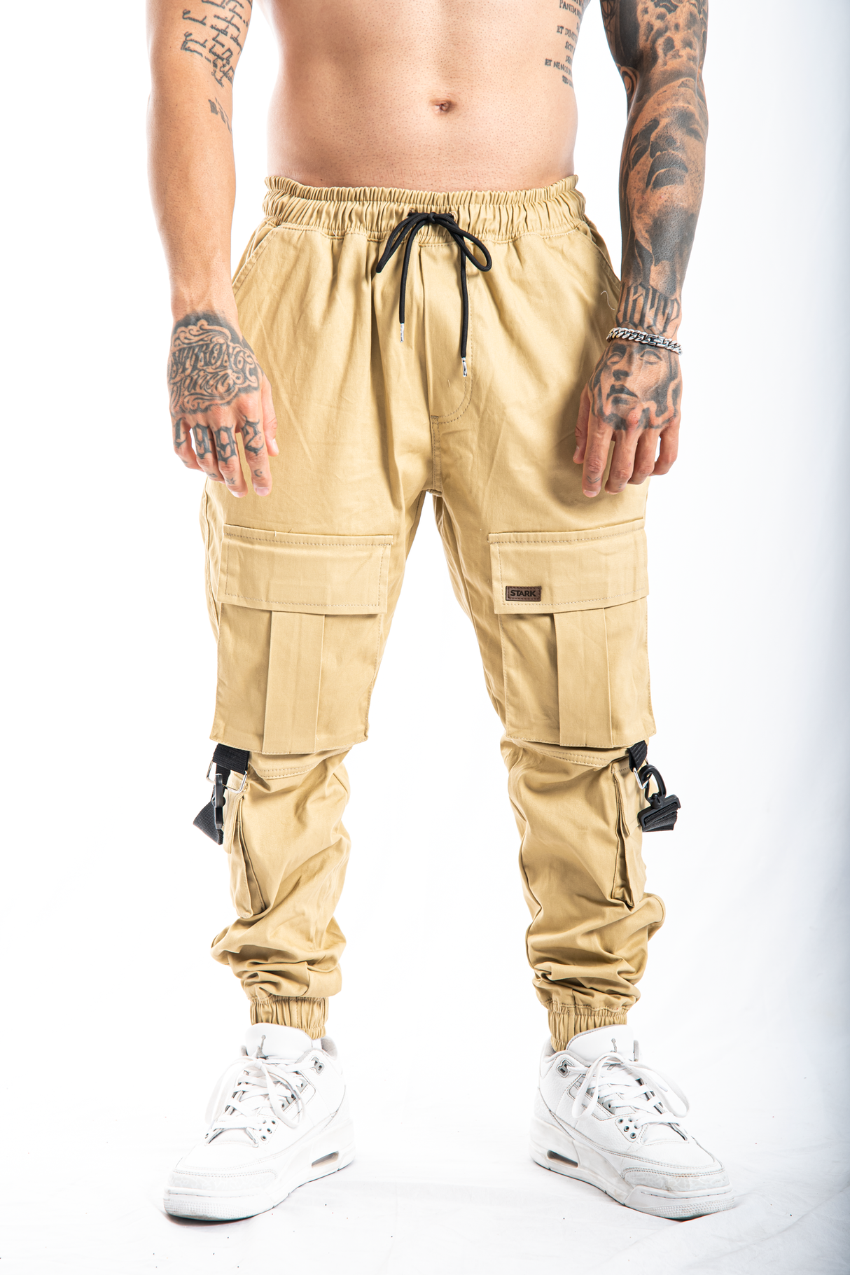 Jogger Beige 4 Bolsillos Tiras