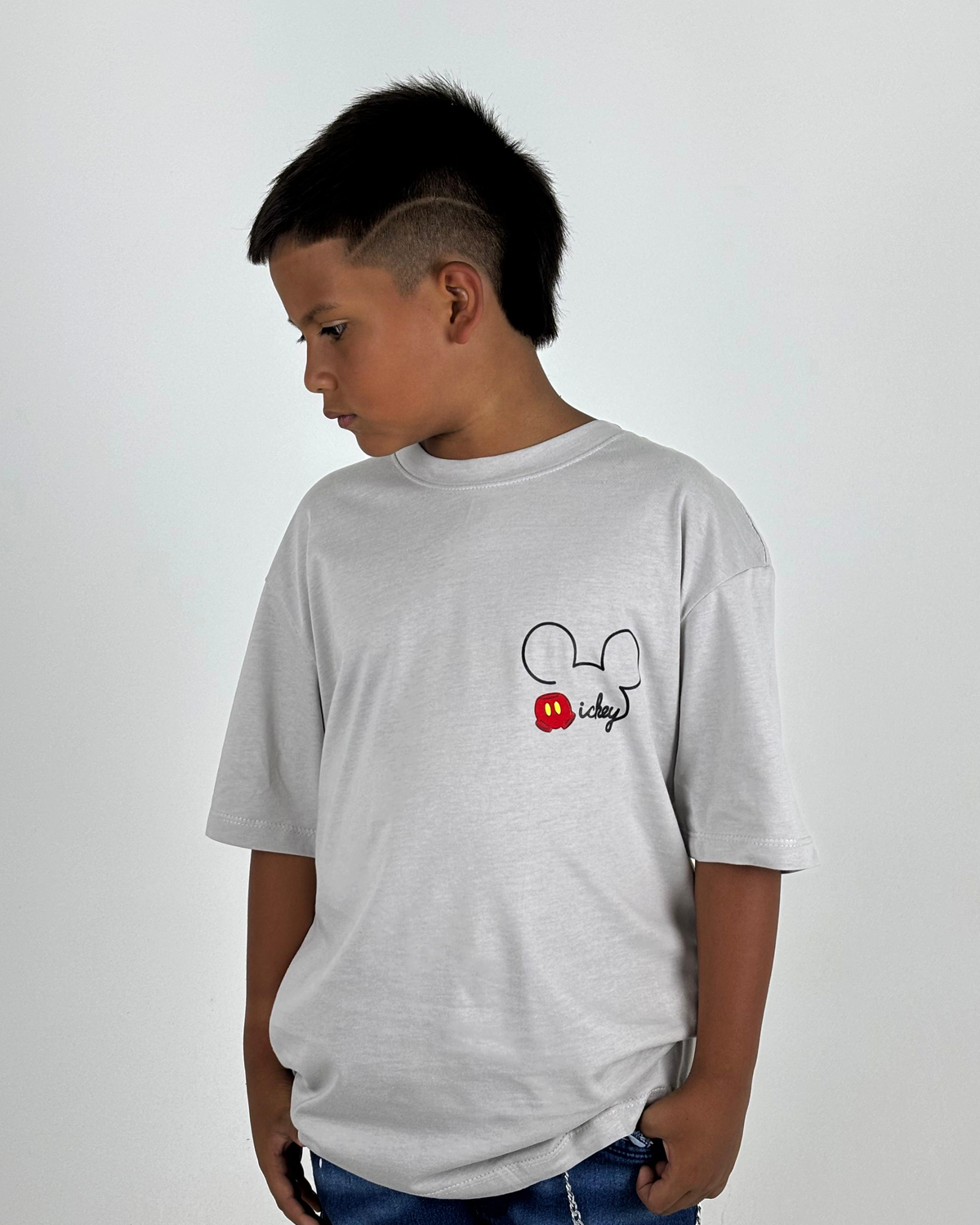 Oversize Niño mickey gris