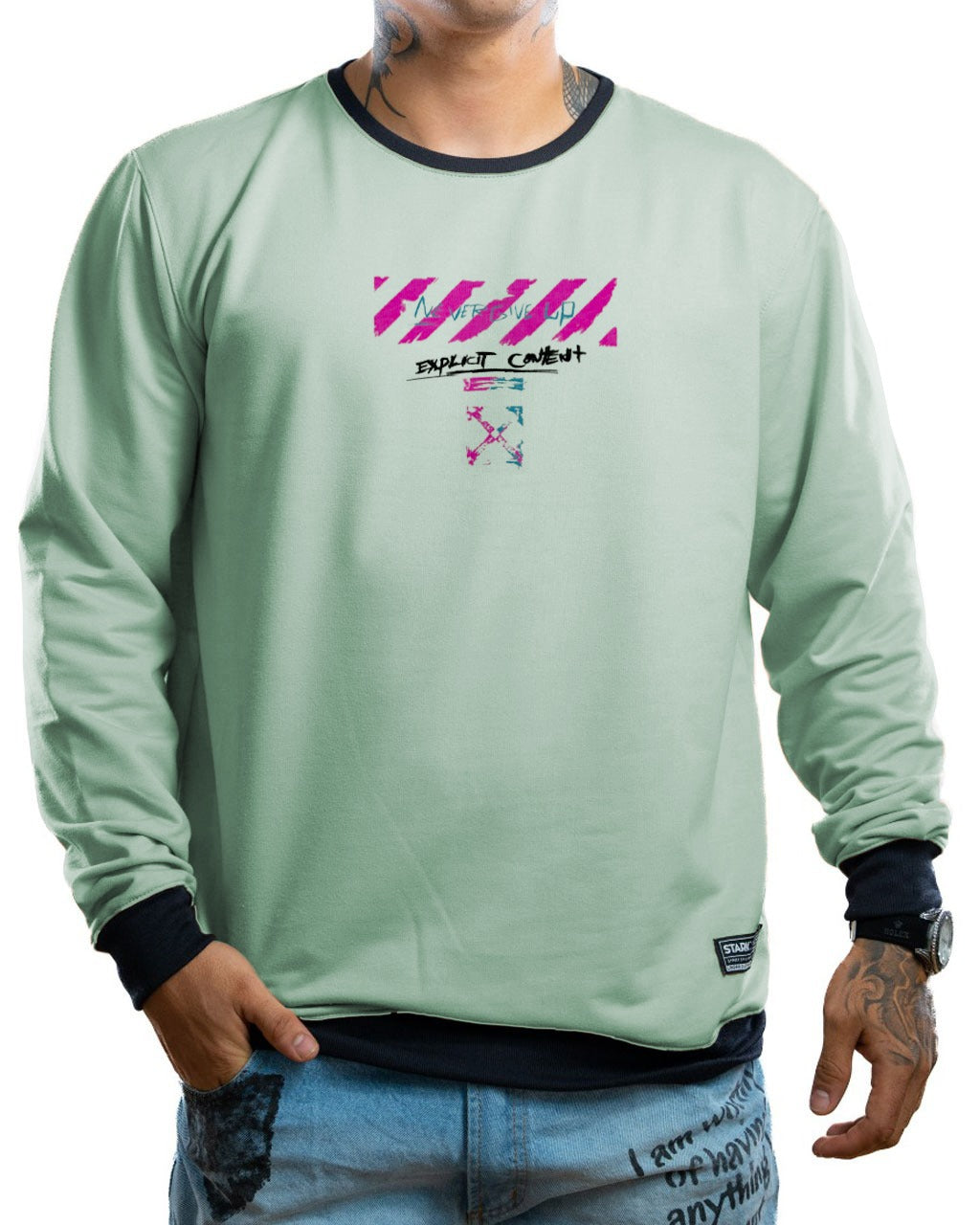 Buzo verde explicit content