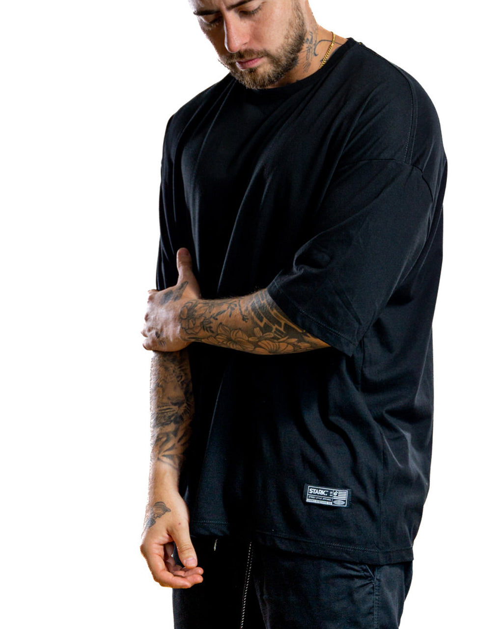 Oversize Básica Negra - Stark Brand