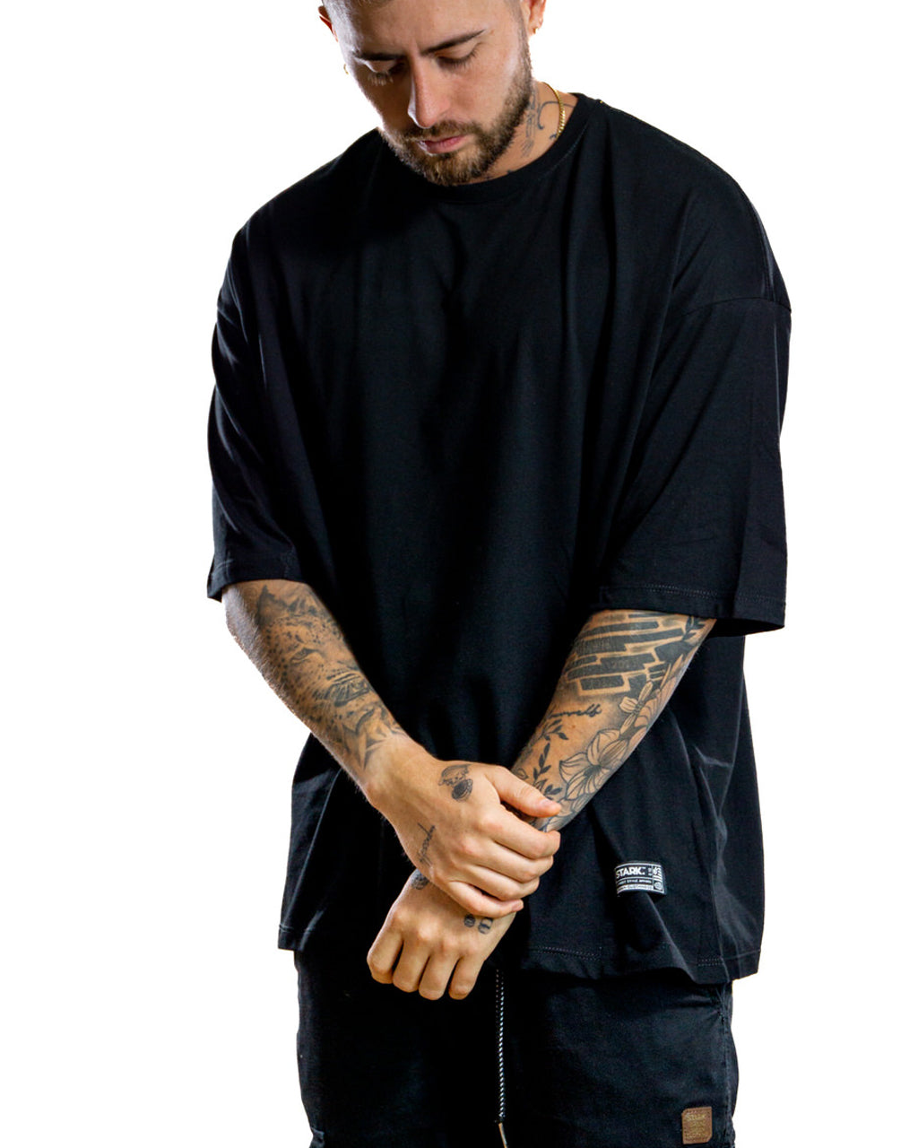 Oversize Básica Negra - Stark Brand