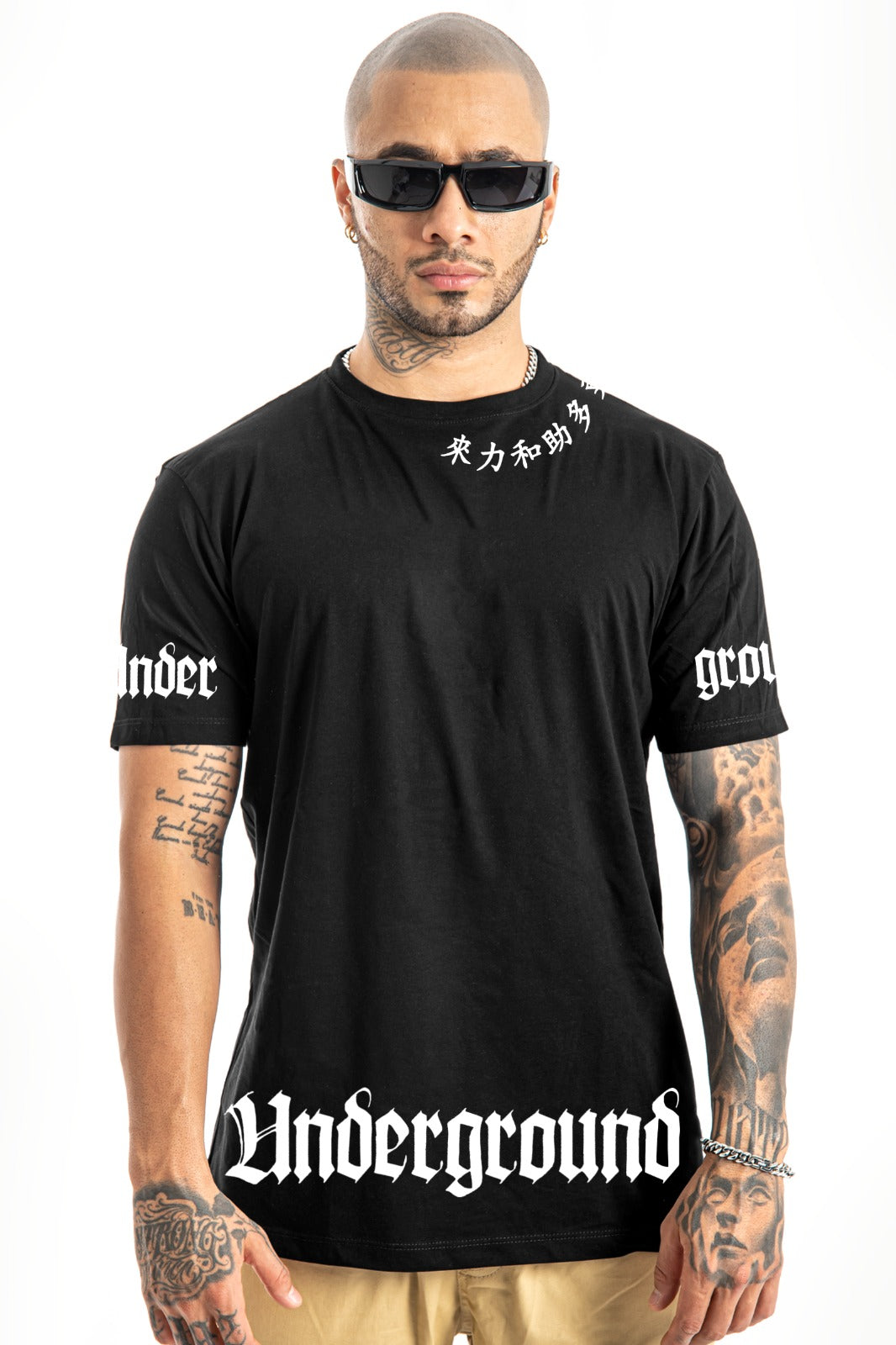 Camiseta Negra Underground