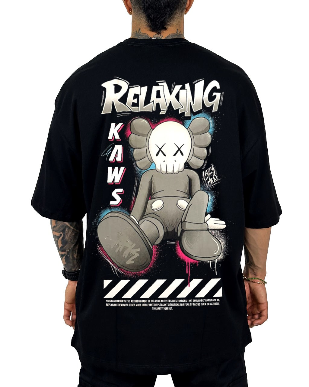 Oversize Negra Relaxing Kaws