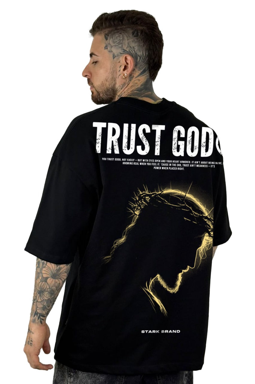 Oversize Negra Trust God Alto Gramaje