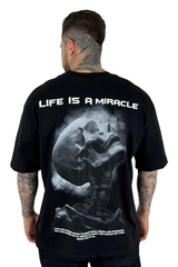 Oversize negro life is a miracle