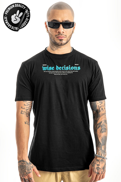 Camiseta negra wise desicion alto gramaje