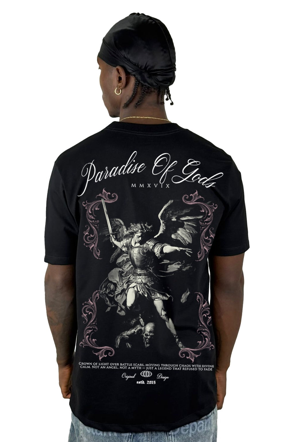 Camiseta Negra Paradise of Gods alto gramaje