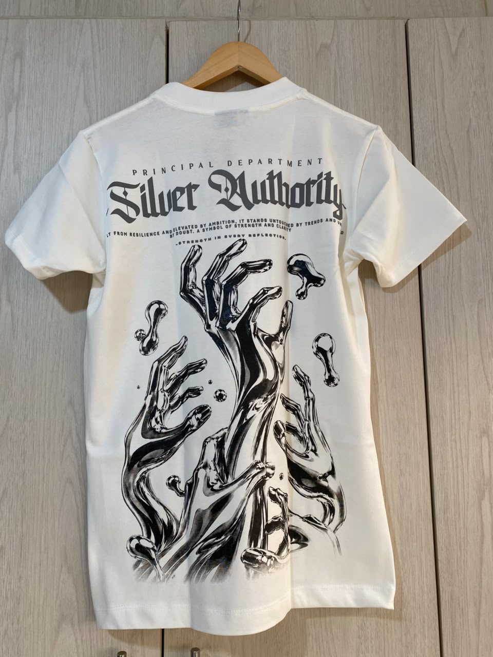 Camiseta Crudo Silver Authority Alto Gramaje