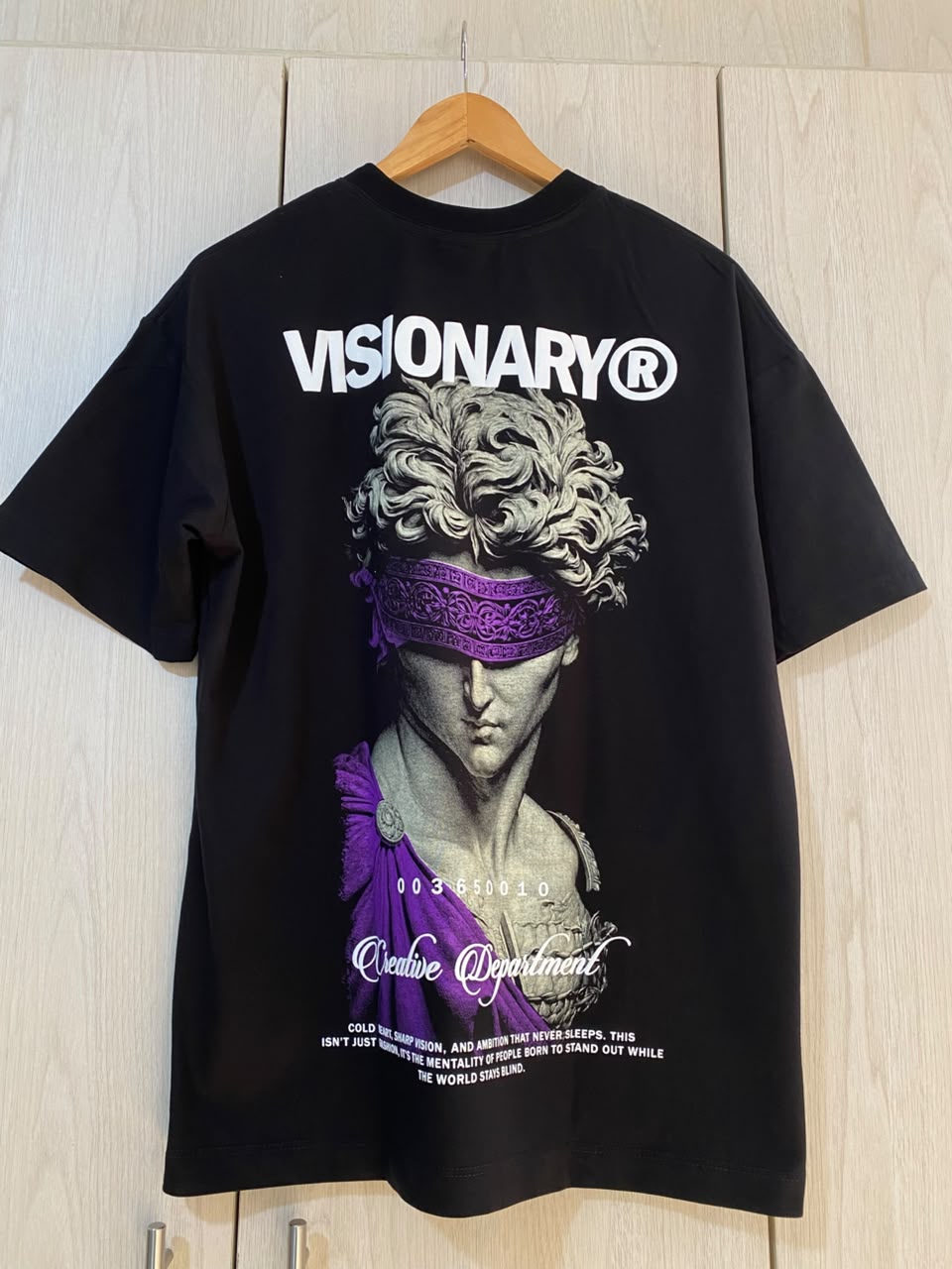 Oversize Negra Visionary Esculture Alto Gramaje