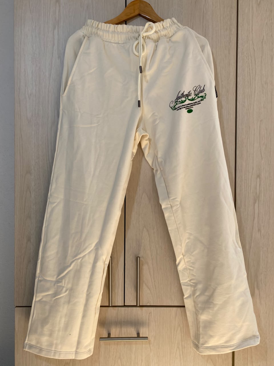 Sudadera Crema Authentic Club