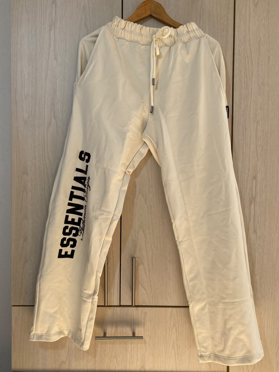 Sudadera Crema Essentials