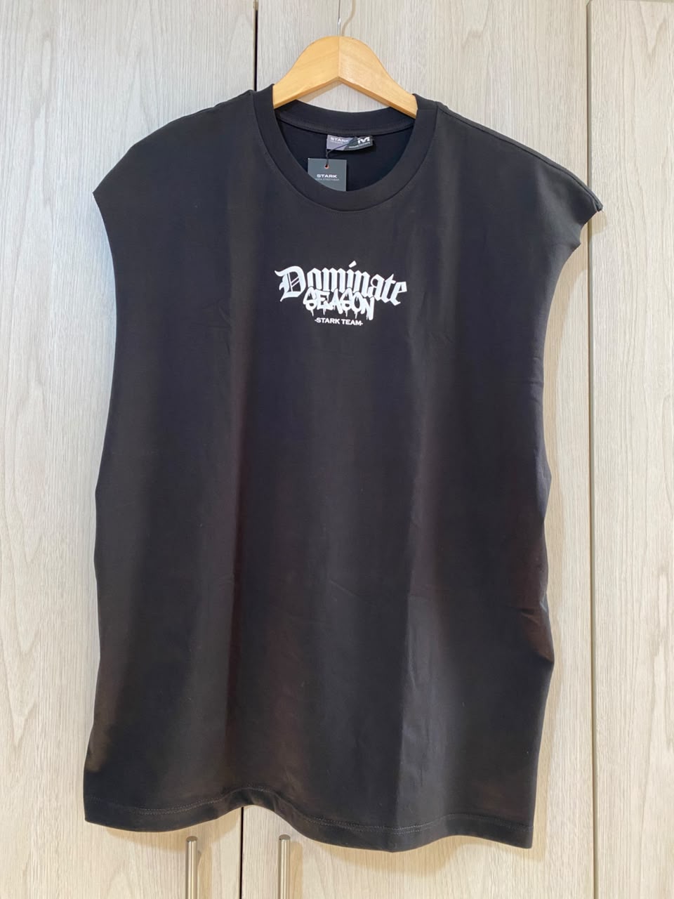 Camisilla Negra Dominate Season Dog Alto Gramaje