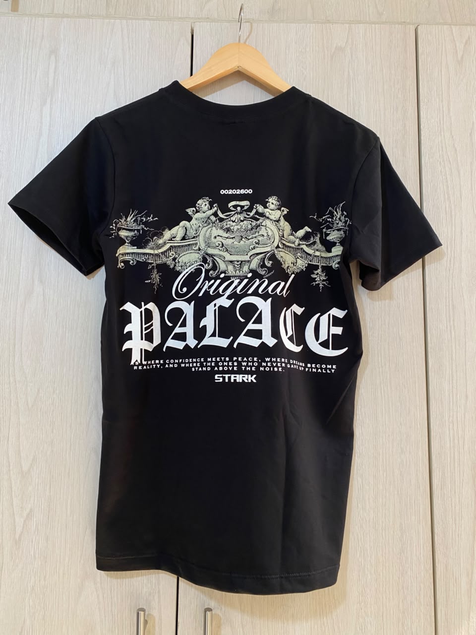 Camiseta Negra Palace Alto Gramaje
