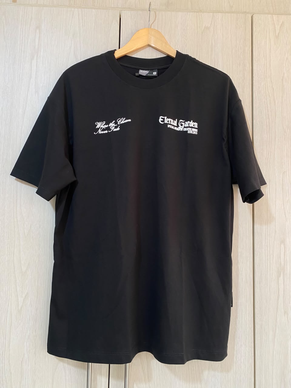 Oversize Negra Eternal Garden Alto Gramaje