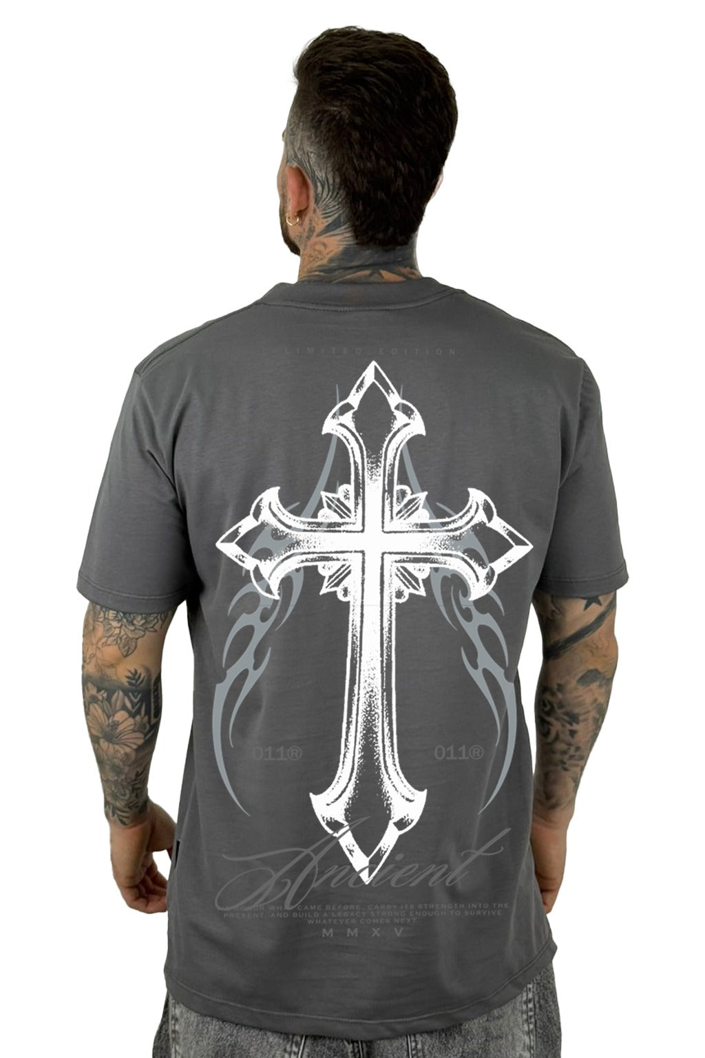Camiseta Gris Oscruro Ancient Cruz Alto Gramaje