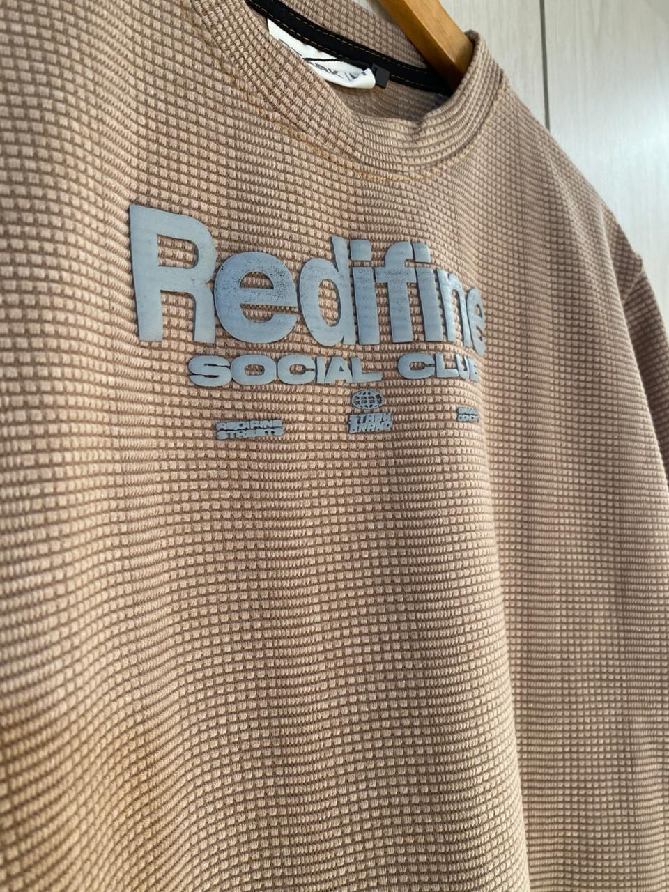 Camiseta Texturizada Arena Redifine