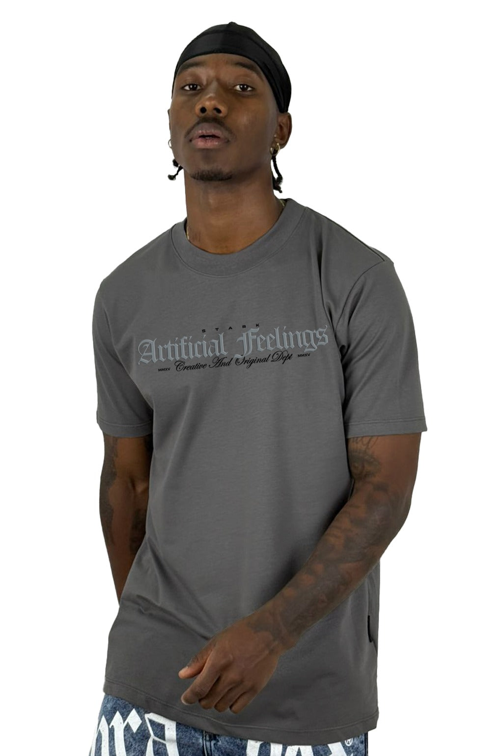 Camiseta Gris Oscuro Artificial Feelings Alto Gramaje