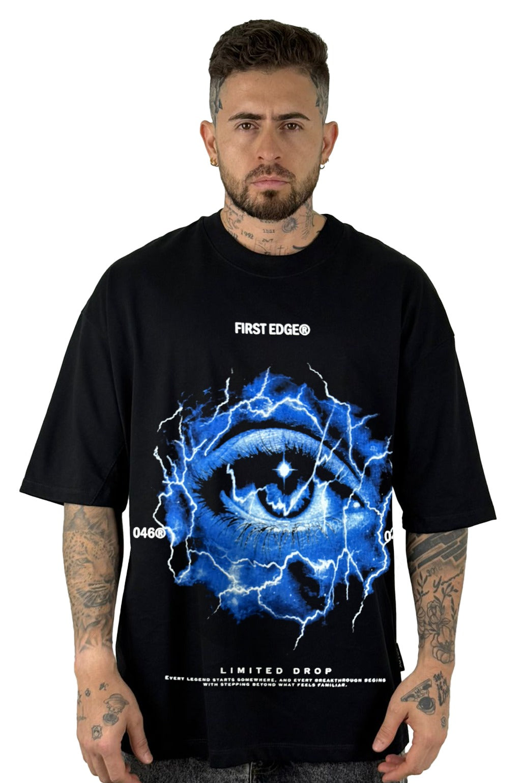 Oversize Negra First Edge Eyes Alto Gramaje