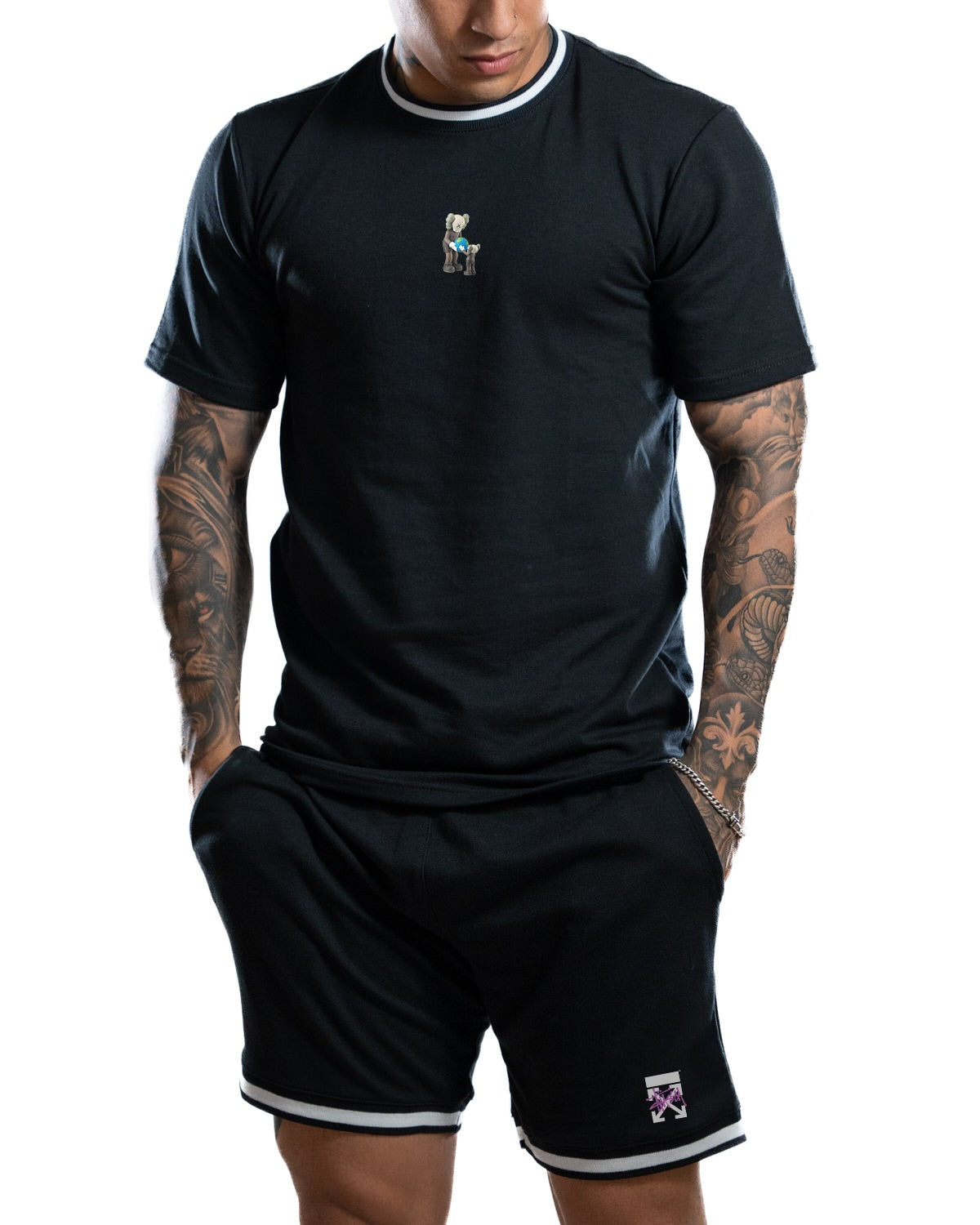 Conjunto Negro Kaws